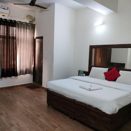 The Rejoice Hotel & Guesthouse Greater Noida Exterior photo